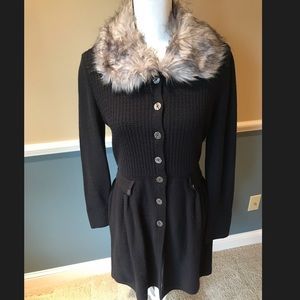 Black sweater with removable fur collar